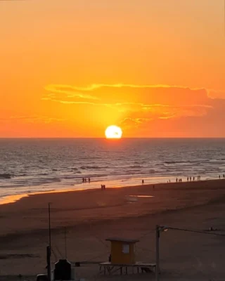 Instagram post from hosteldereta. This post is in position 30.
