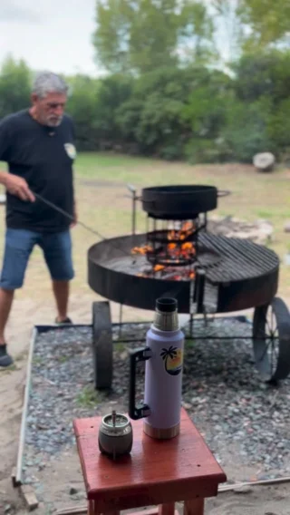 Instagram post from hosteldereta. This post is in position 2.